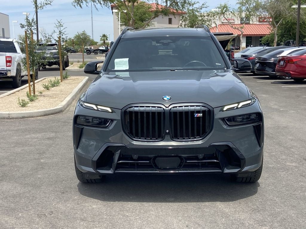 2023 BMW X7 M60i