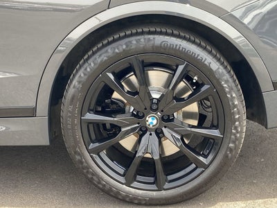 2023 BMW X7 M60i