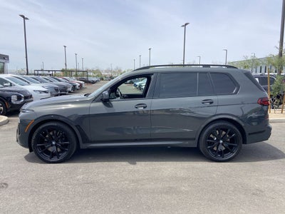 2023 BMW X7 M60i