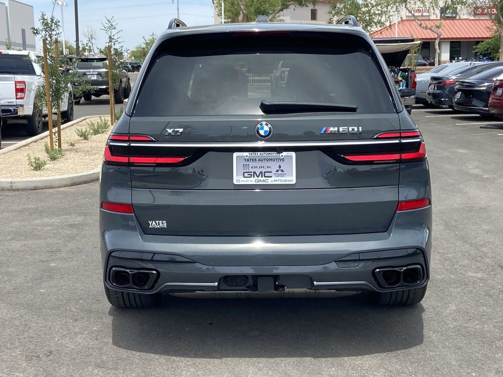 2023 BMW X7 M60i