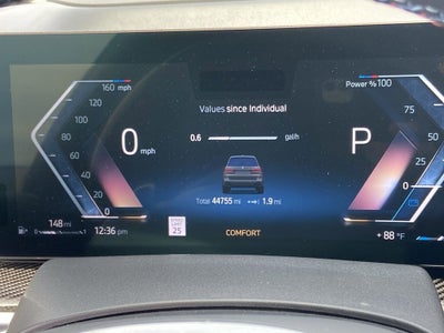 2023 BMW X7 M60i