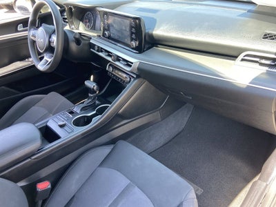 2022 Kia K5 LXS