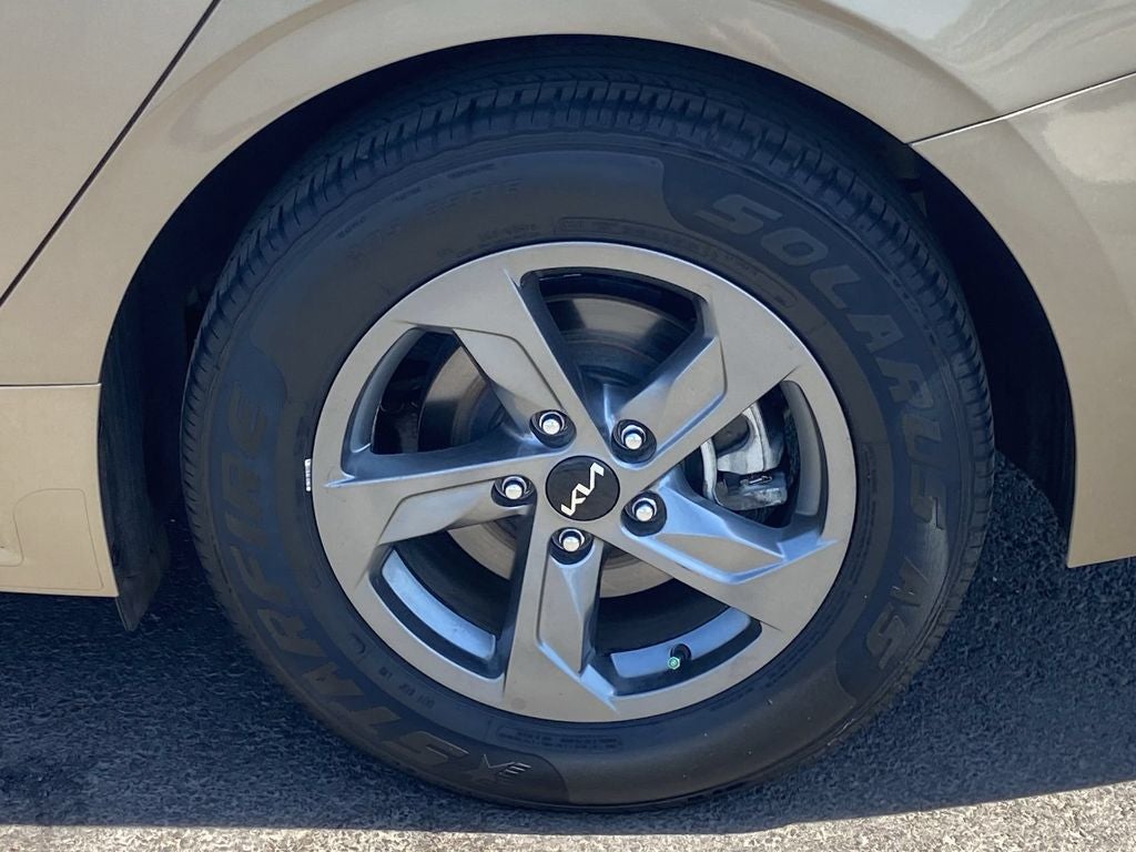 2022 Kia K5 LXS