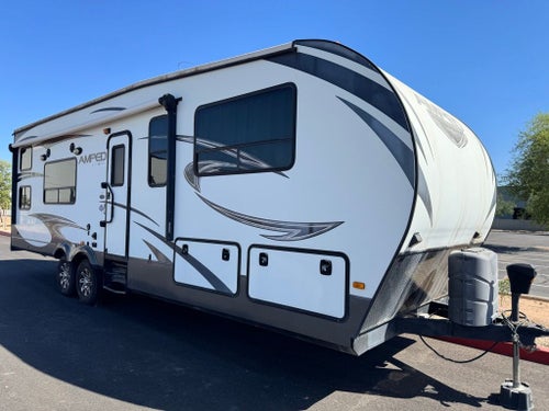 2014 Evergreen Amped 28FS 33' Toy Hauler