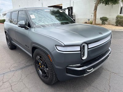 2024 Rivian R1S Adventure
