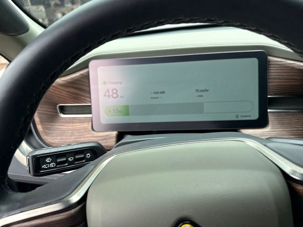 2024 Rivian R1S Adventure