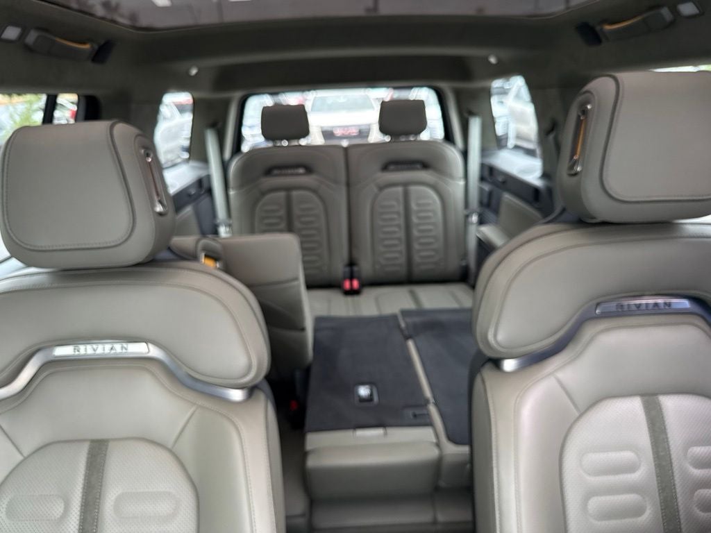 2024 Rivian R1S Adventure
