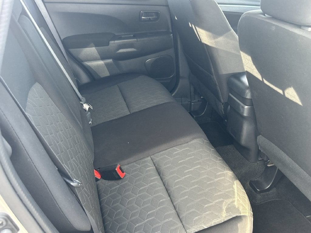 2025 Mitsubishi Outlander Sport 2.0 ES