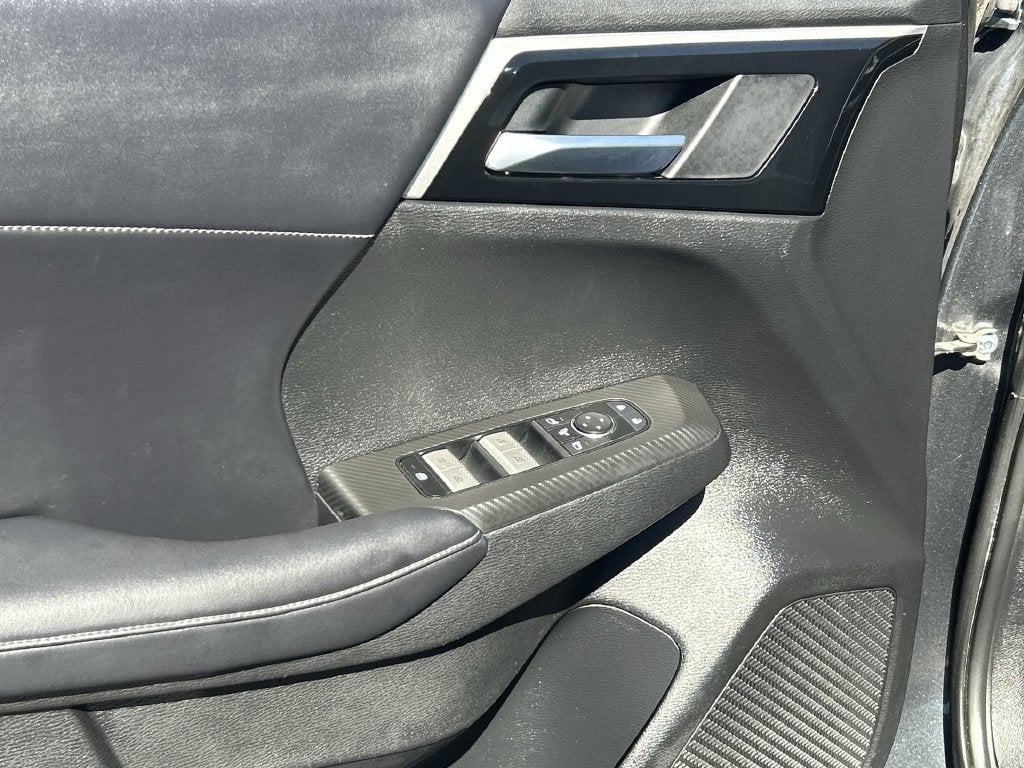 2024 Mitsubishi Outlander SE Black Edition w/Pano Roof