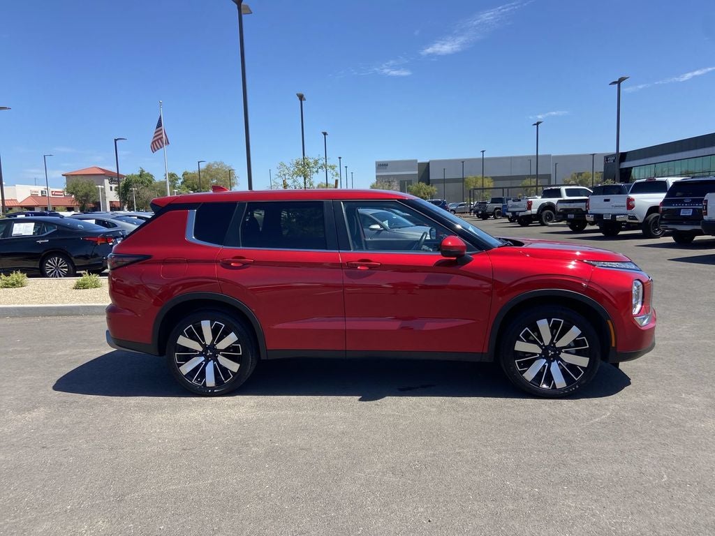 2025 Mitsubishi Outlander SE