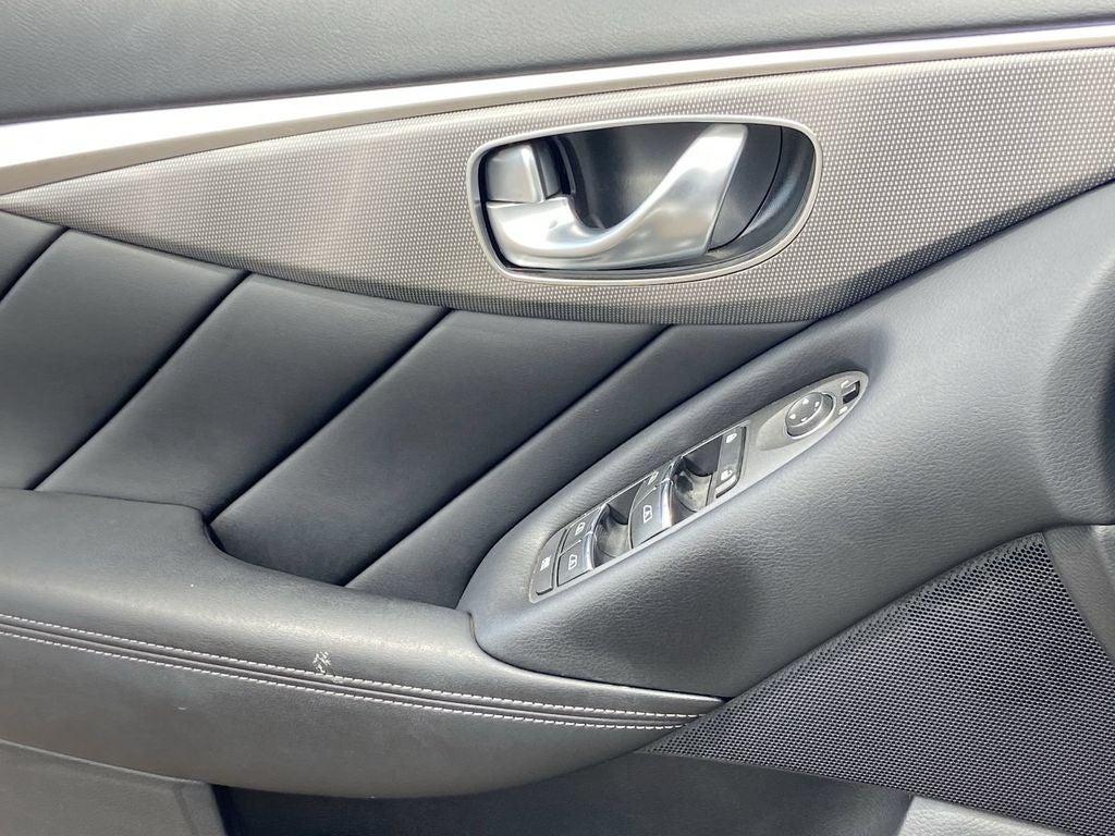 2015 INFINITI Q50 Premium