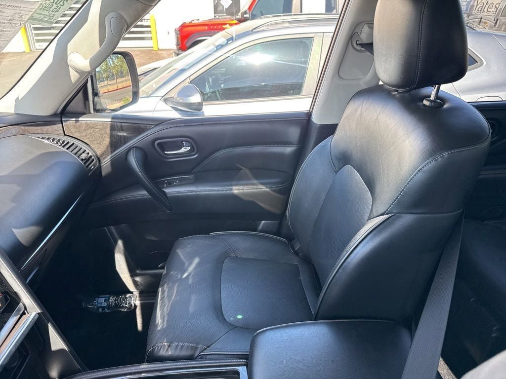 2024 INFINITI QX80 LUXE