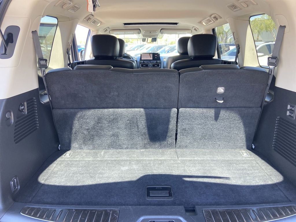 2024 INFINITI QX80 LUXE