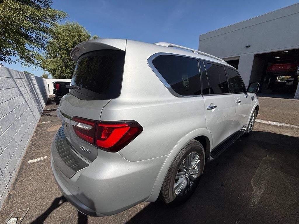 2022 INFINITI QX80 LUXE