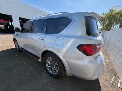 2022 INFINITI QX80 LUXE