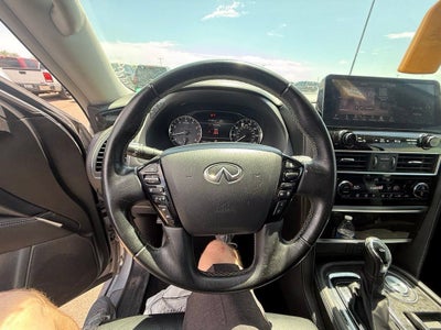 2022 INFINITI QX80 LUXE