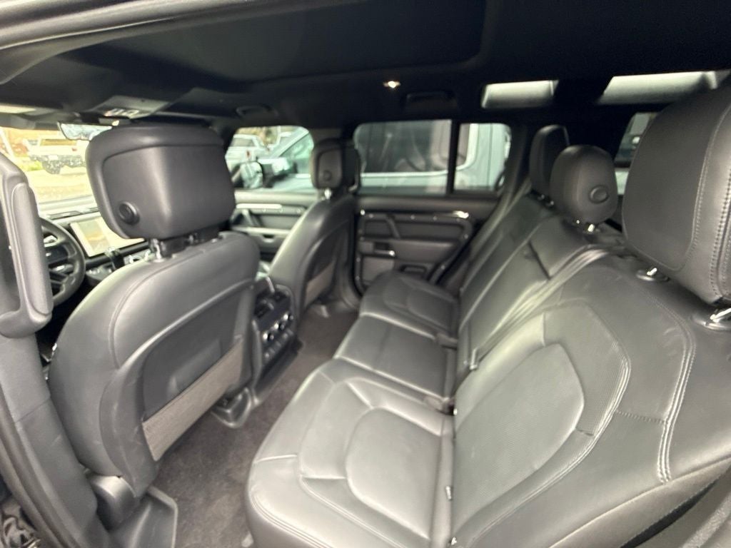 2023 Land Rover Defender 110 V8