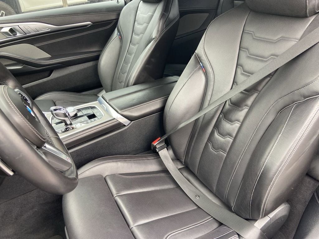 2023 BMW 8 Series 840i