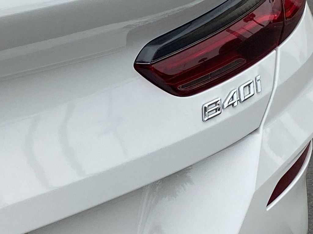 2023 BMW 8 Series 840i