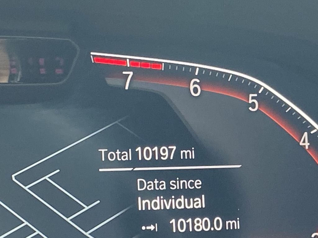 2023 BMW 8 Series 840i